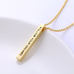 Engraved 3D bar necklace in 18k gold plating Engraved 3D bar necklace in 18k gold plating